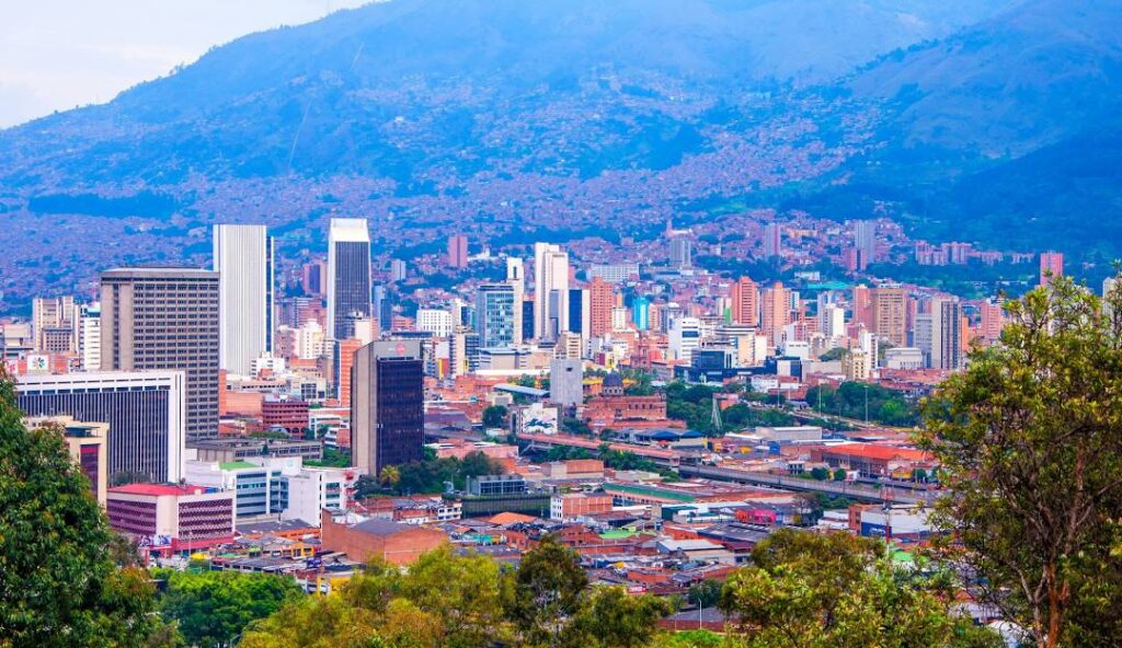 Portada de Medellín